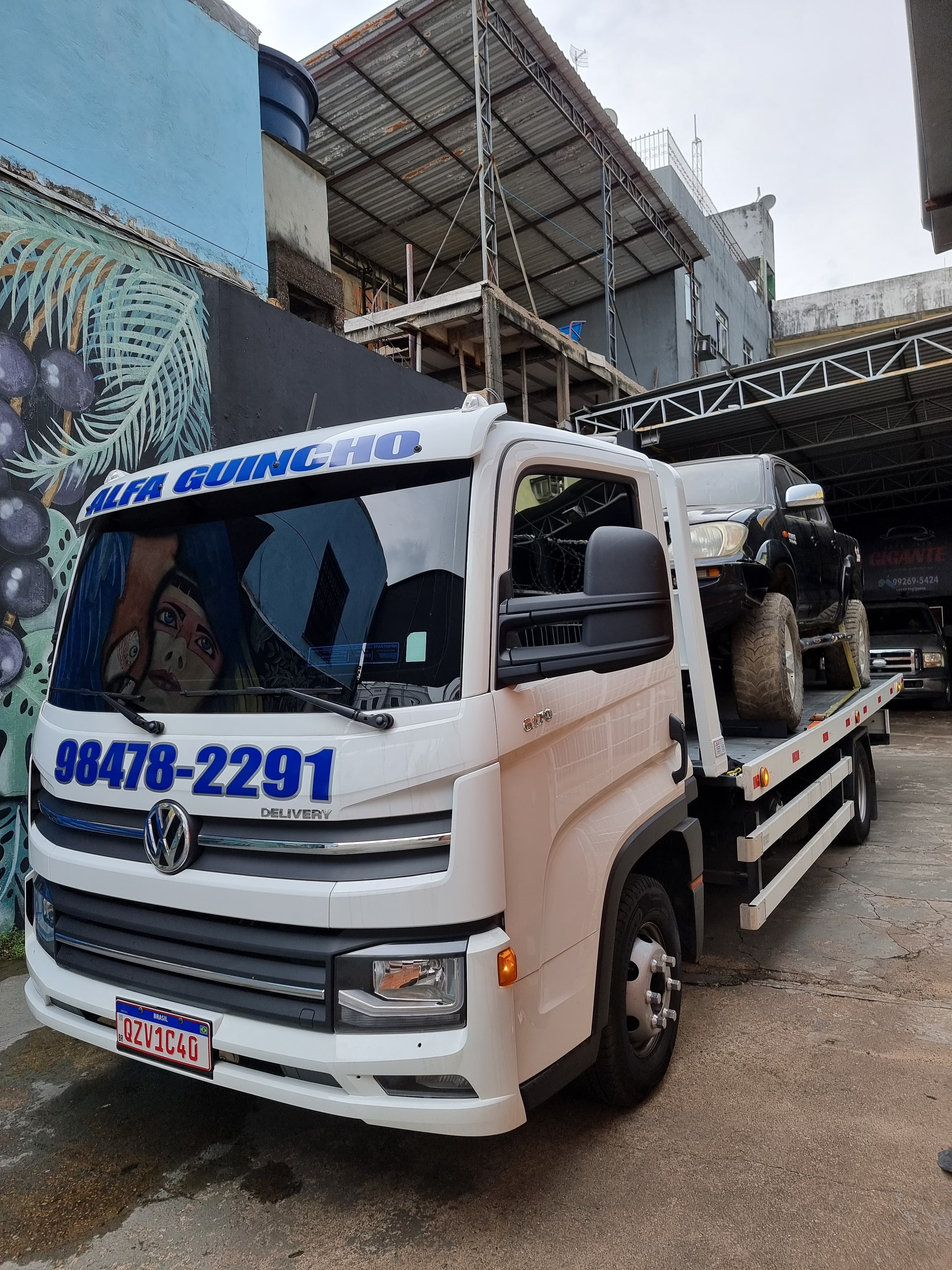 Equipe profissional da Alpha Reboque e Guinchos